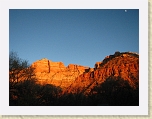 Zion 110 * Last rays of light with the moon taking over in the upper-right * Last rays of light with the moon taking over in the upper-right * 2816 x 2112 * (3.64MB)